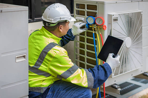Professional Hvac technician working in Speonk, NY